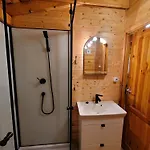 Letniskowe Liliowy Zakatek 山林小屋