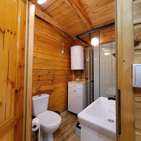 Letniskowe Liliowy Zakatek Lodge